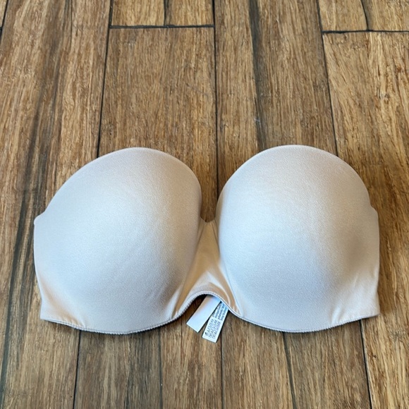 Victoria’s Secret BODY BY VICTORIA Strapless Bra 32DDD Beige - Picture 1 of 8